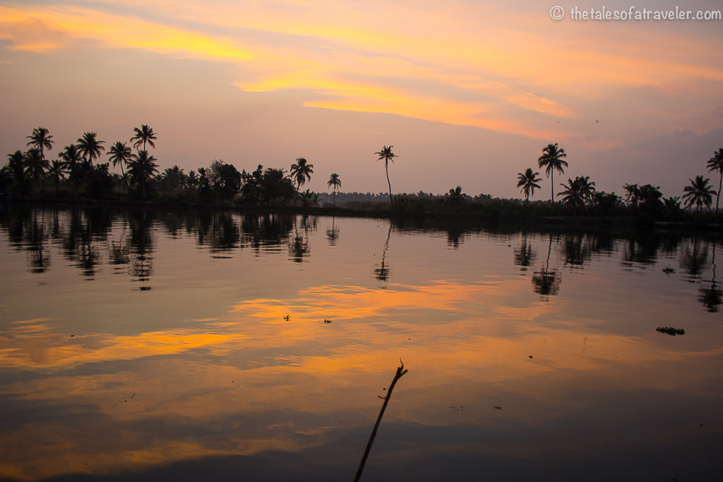 Houseboat stay in Kerala evening sunsets