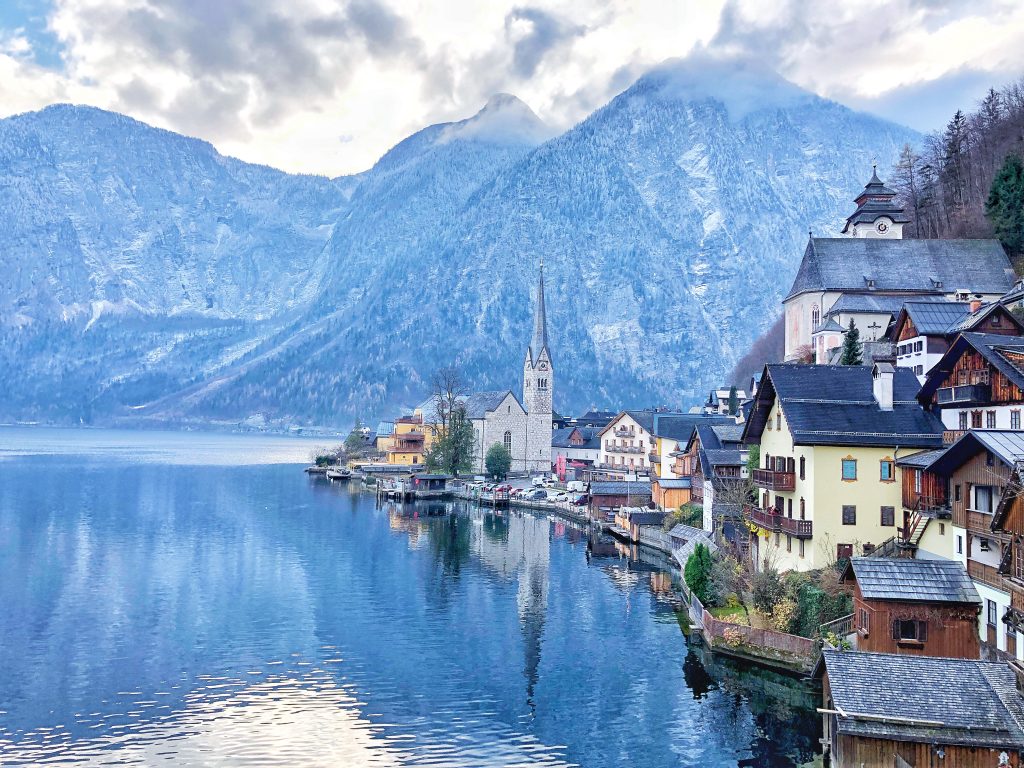 Places to visit Outside Germany with a 49 Euro Ticket in austria
